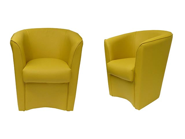 poltroncina azzurra giallo