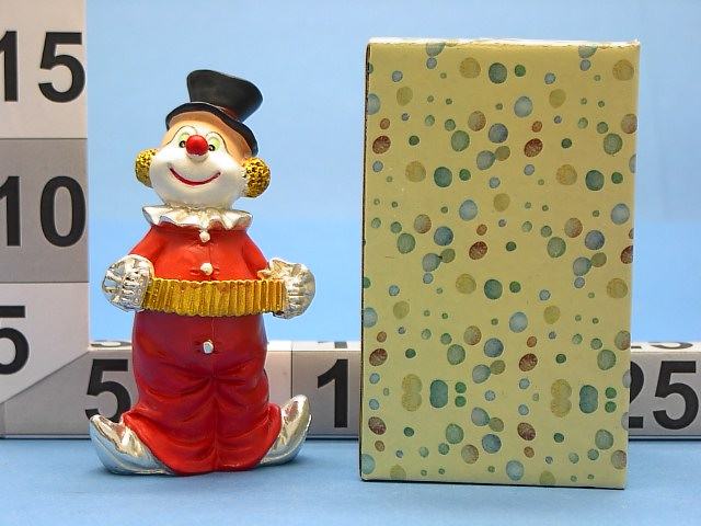 clown statuina     r334/s