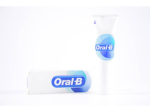 Oral b dentifricio 100ml gengive e smalto