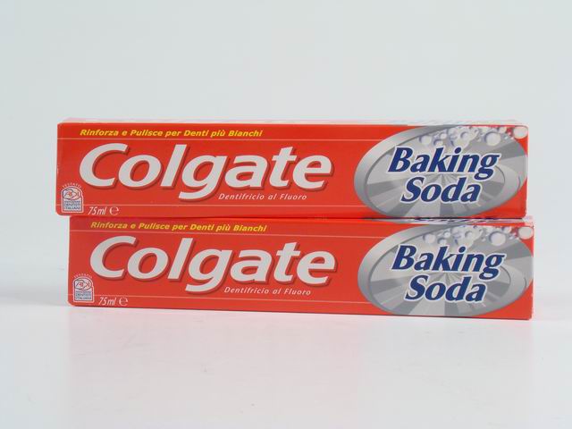 Dentifricio colgate 75ml.baking soda