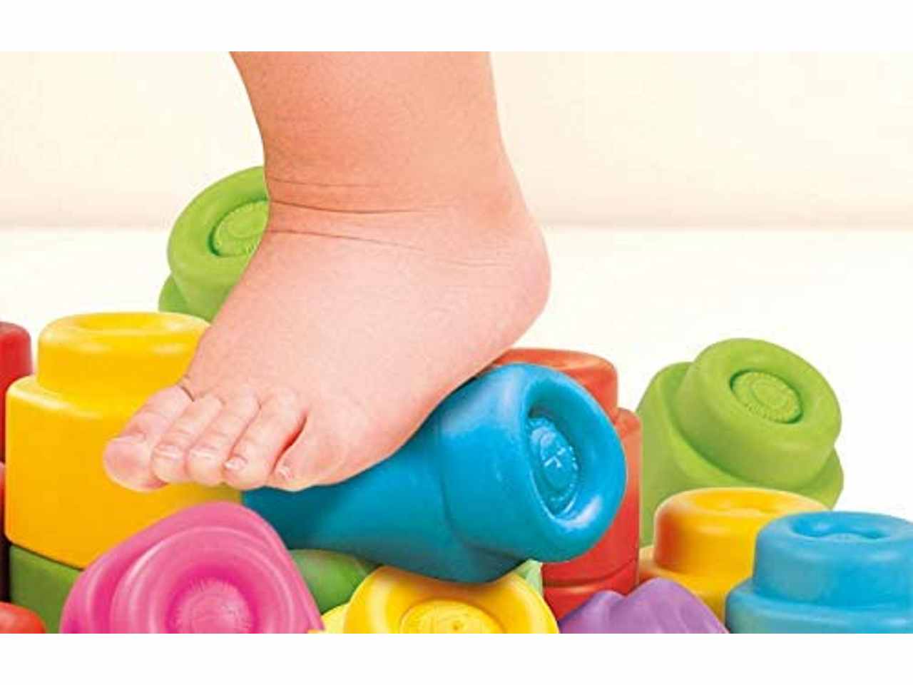 Clemmy baby shark small bucket 17427