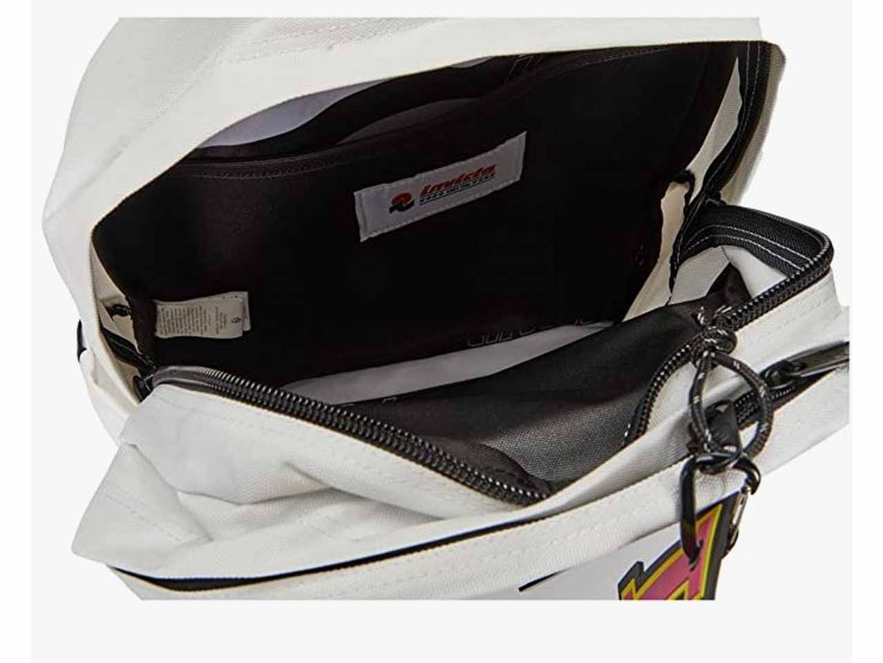 zaino scuola bianco con patch invicta