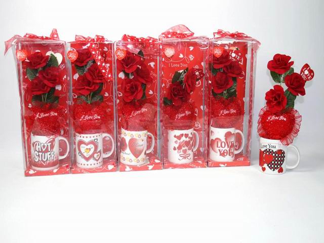 Tazza con cuore e fiore