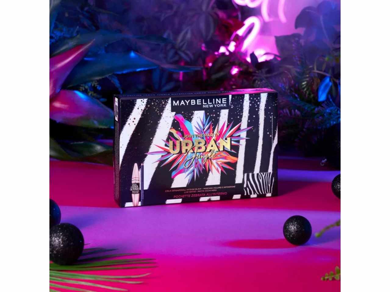 Maybelline urban jungle pochette regalo. contenuto: pochette in texture zebrata, mascara volume e definizione ciglia sensazionali intense black, line refine matita occhi nera