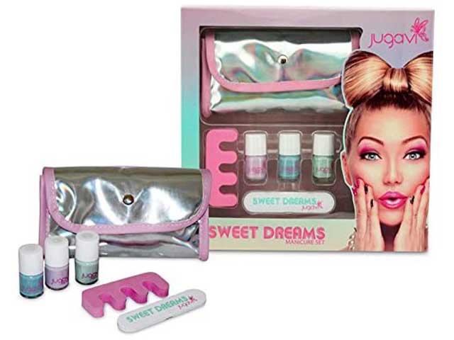 Sweet dreams manicure 177473