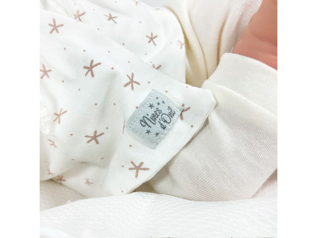 Bambola celia premium reborn colore bianco