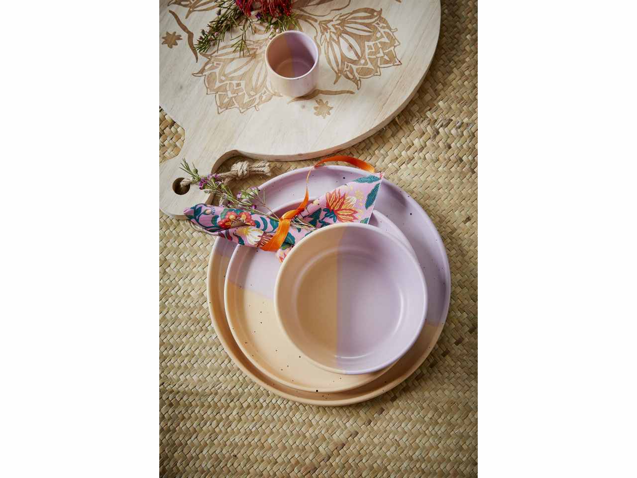 tazza tonda bicolore con macchioline