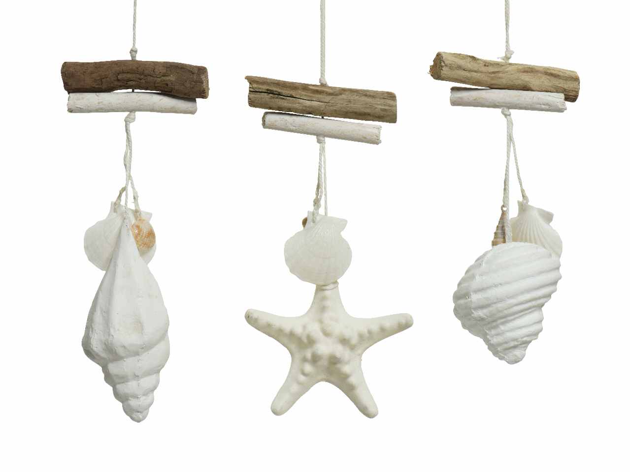 Appendini decorativi realizzati a mano con legno di pino e 2 diverse conchiglie da interno ed esterno con gancio e corda per sospensione 10xh.22cm 3 assortimenti