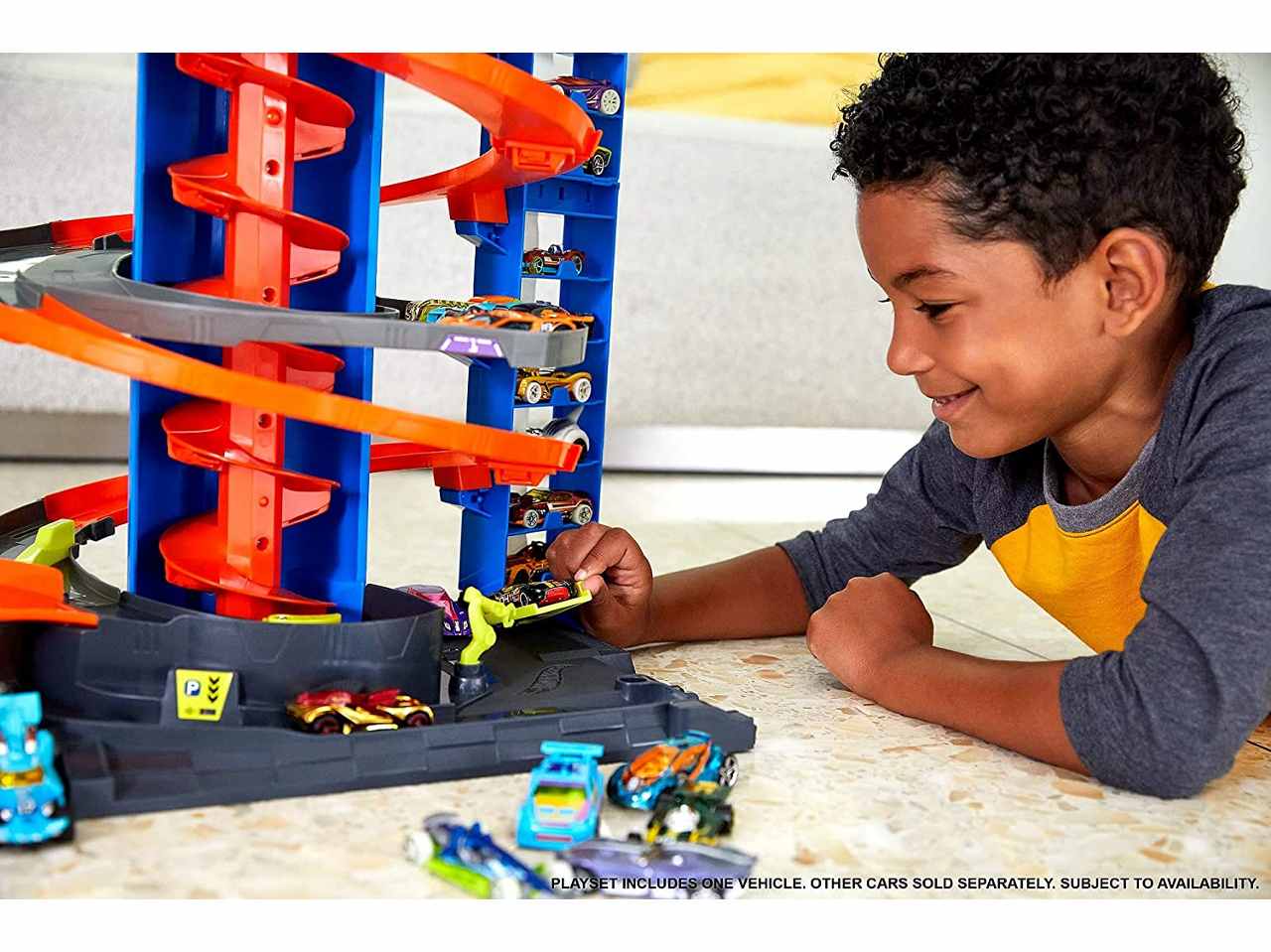 Hot wheels city mega garage