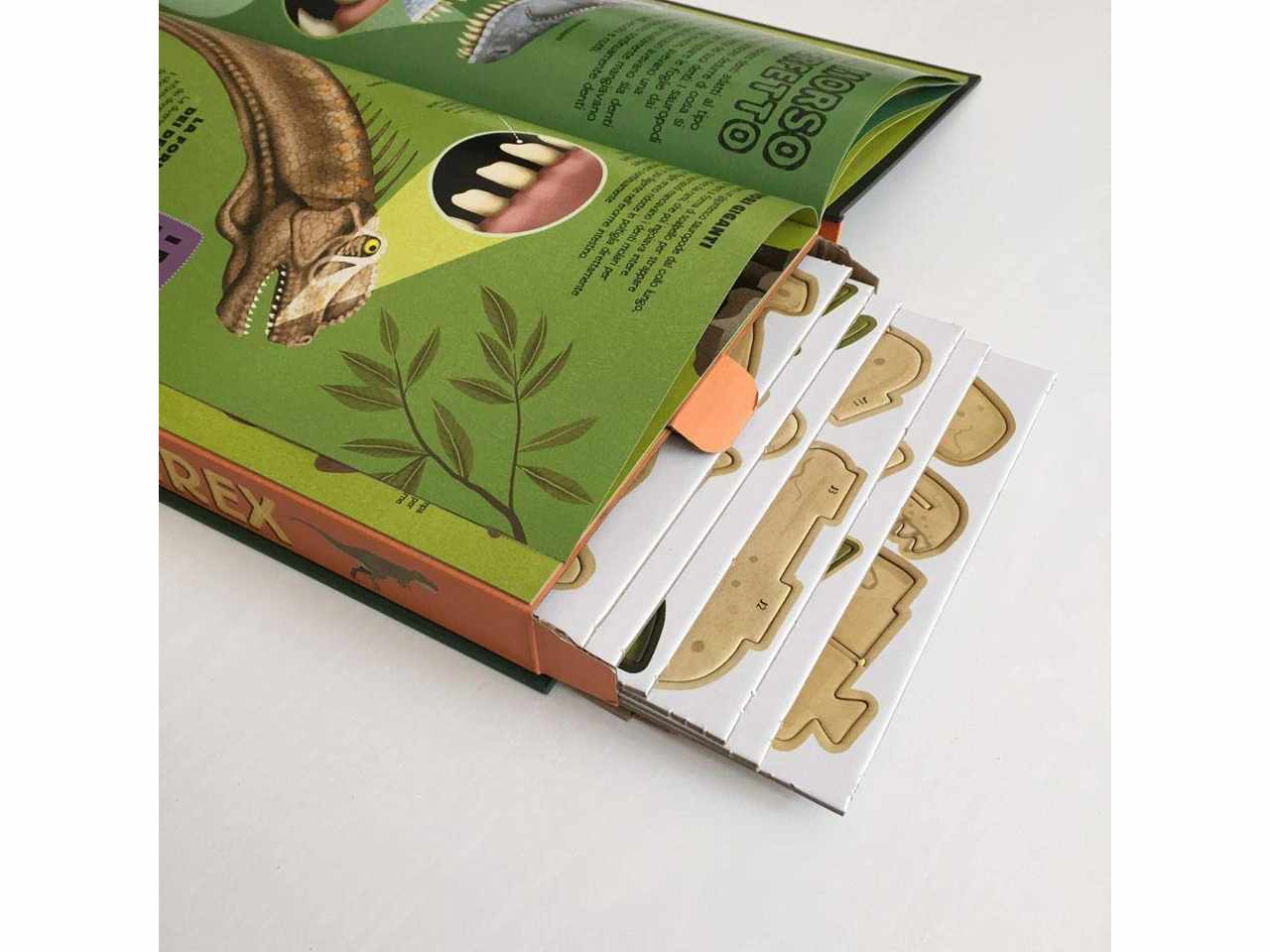 Libro costruisci il tuo t rex