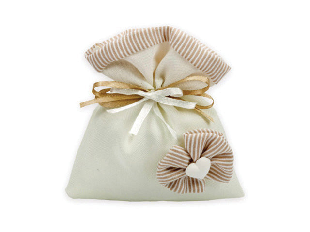 saccetto c/fiocco e cuore beige a2038-2
