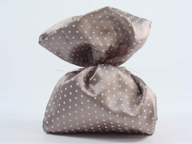 sacchetto gr.satin pois torto. a1519/g/37